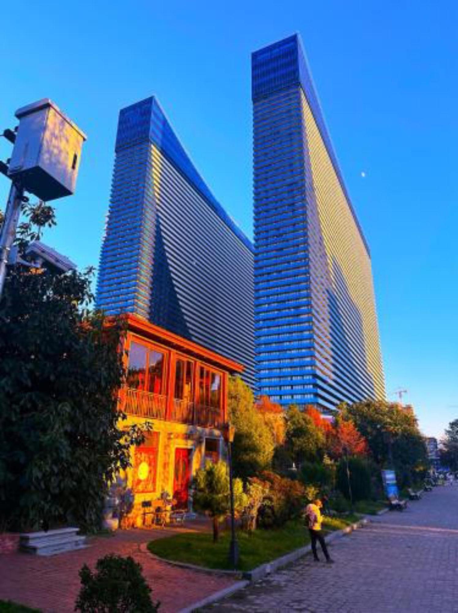 バトゥーミOrbi City Panorama Vipアパートメント エクステリア 写真